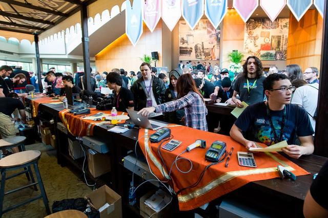 FPX祝Hang生日快乐：希望你能健康喜乐，诸事顺遂