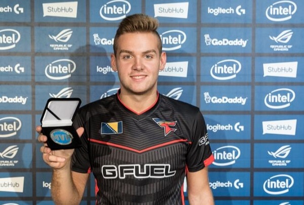 1月14日下午15：00，2023英雄联盟职业联赛（LPL）春季赛第一周第一天的比赛即将到来